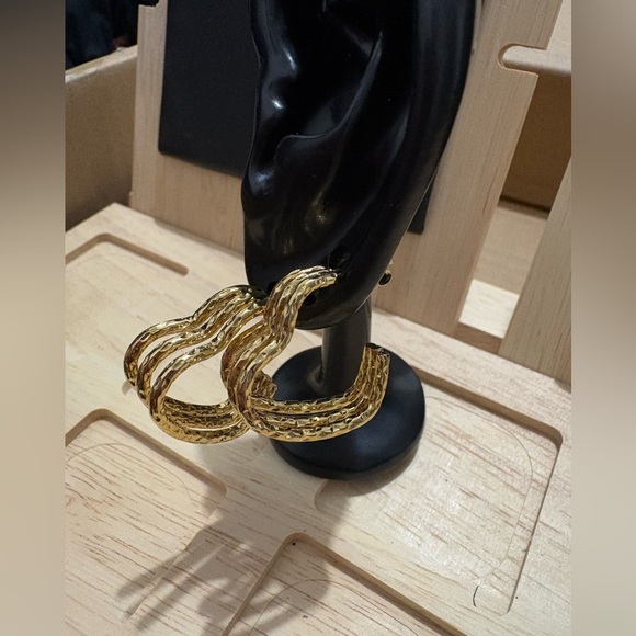 Jewelry - Heart Hoop Earrings